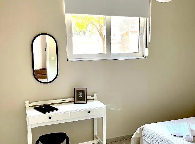 Sofi's Apartamento Calamata